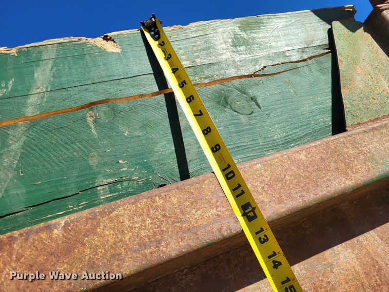 image for item DO3508 2000 Freightliner FL80  dump truck