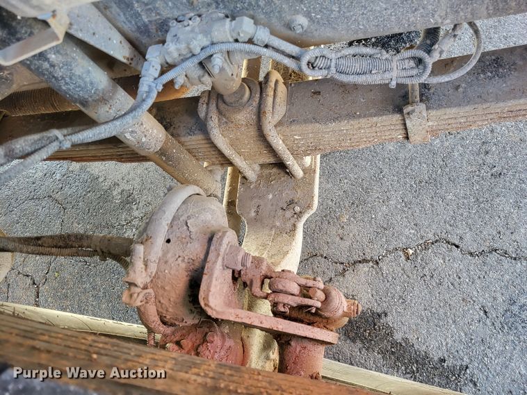 image for item DO3508 2000 Freightliner FL80  dump truck