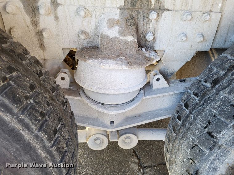 image for item DO3508 2000 Freightliner FL80  dump truck