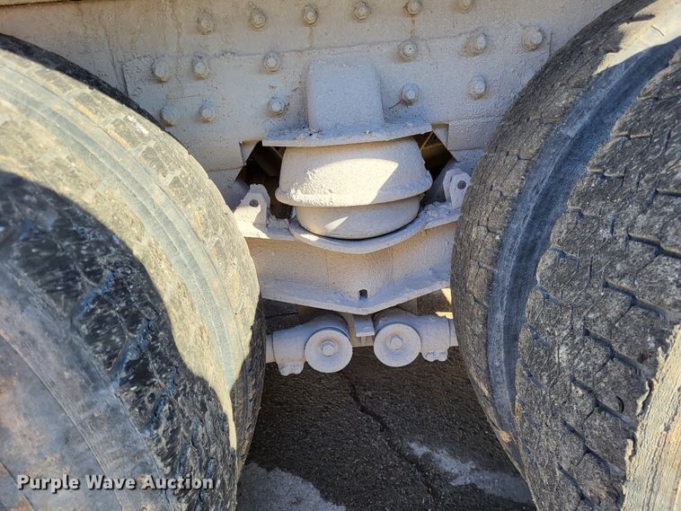 image for item DO3508 2000 Freightliner FL80  dump truck