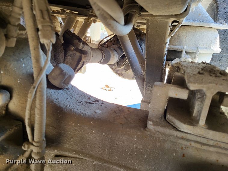 image for item DO3508 2000 Freightliner FL80  dump truck