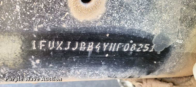 image for item DO3508 2000 Freightliner FL80  dump truck