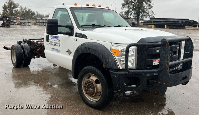 image for item DO8869 2014 Ford F550 Super Duty  truck cab and chassis