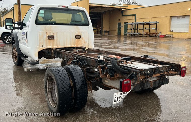 image for item DO8869 2014 Ford F550 Super Duty  truck cab and chassis