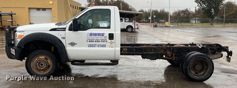 image for item DO8869 2014 Ford F550 Super Duty  truck cab and chassis