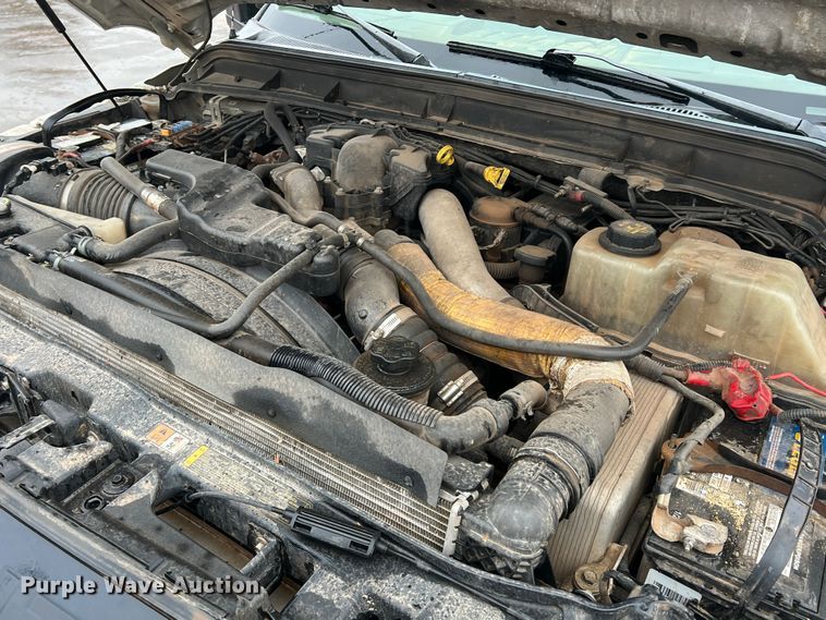 image for item DO8869 2014 Ford F550 Super Duty  truck cab and chassis