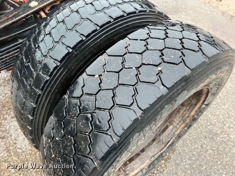 image for item DO8869 2014 Ford F550 Super Duty  truck cab and chassis