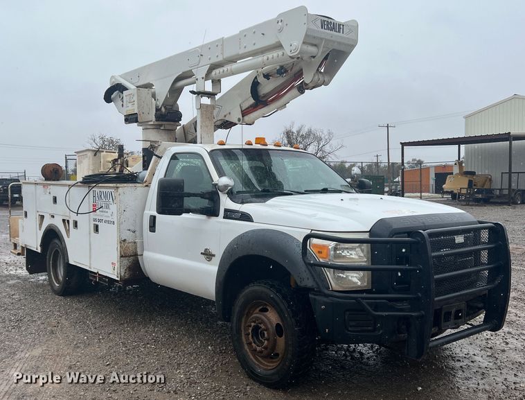 image for item DO8871 2014 Ford F550 Super Duty  bucket truck