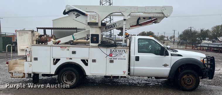 image for item DO8871 2014 Ford F550 Super Duty  bucket truck