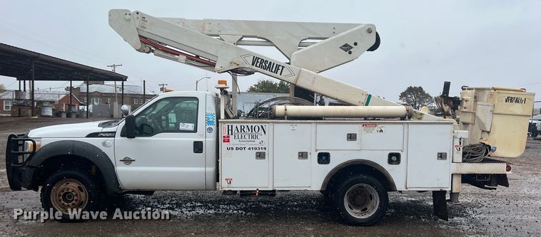 image for item DO8871 2014 Ford F550 Super Duty  bucket truck