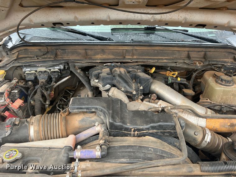 image for item DO8871 2014 Ford F550 Super Duty  bucket truck