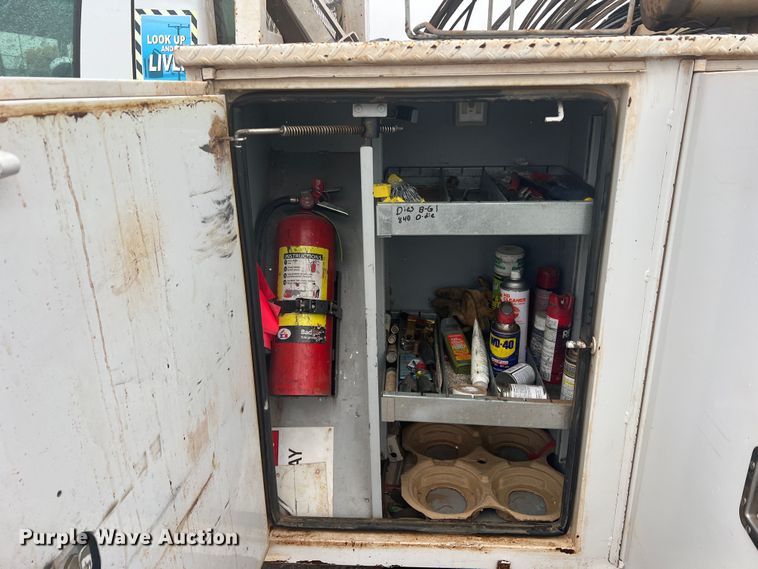 image for item DO8871 2014 Ford F550 Super Duty  bucket truck