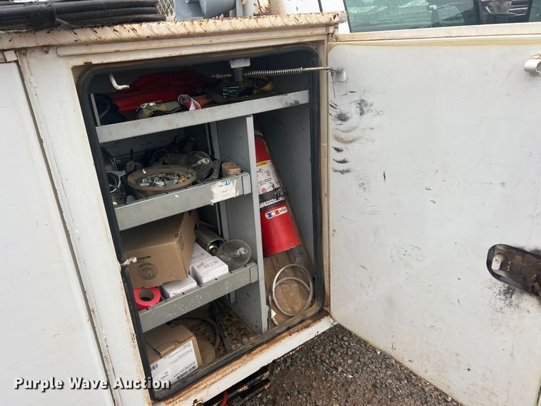 image for item DO8871 2014 Ford F550 Super Duty  bucket truck