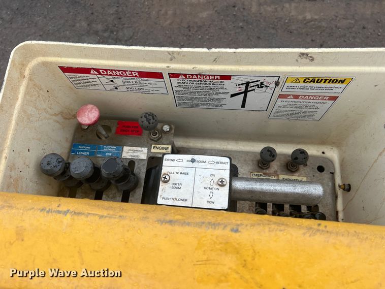 image for item DO8871 2014 Ford F550 Super Duty  bucket truck