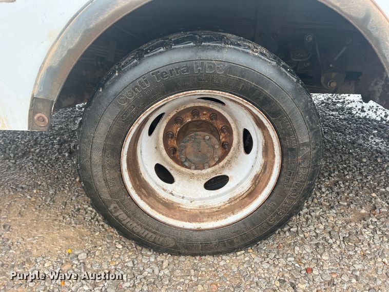 image for item DO8871 2014 Ford F550 Super Duty  bucket truck