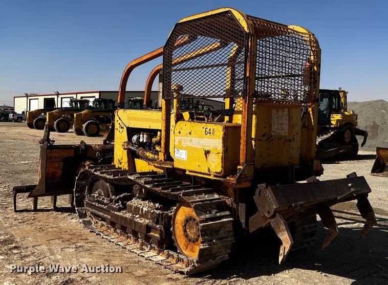 image for item DO8888 1975 International TD8E  dozer