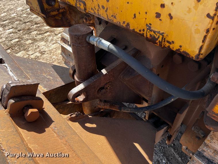 image for item DO8888 1975 International TD8E  dozer