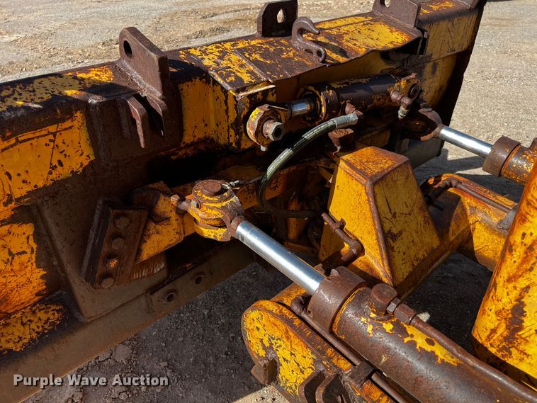 image for item DO8888 1975 International TD8E  dozer