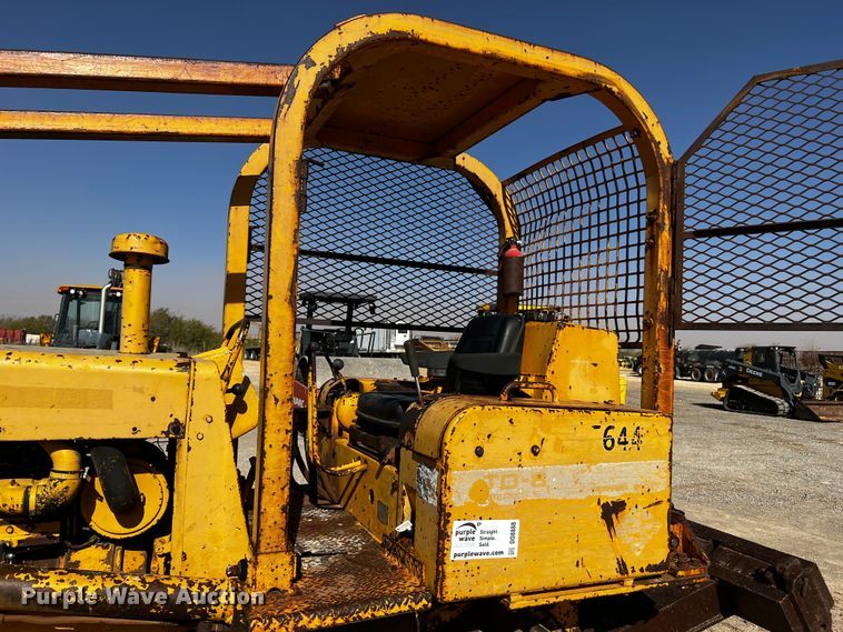 image for item DO8888 1975 International TD8E  dozer