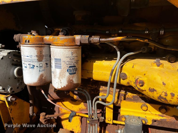 image for item DO8888 1975 International TD8E  dozer