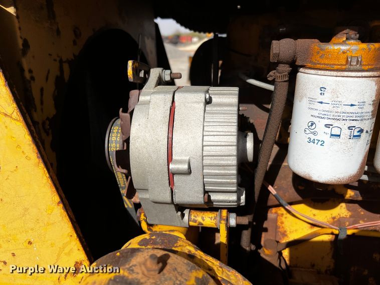 image for item DO8888 1975 International TD8E  dozer