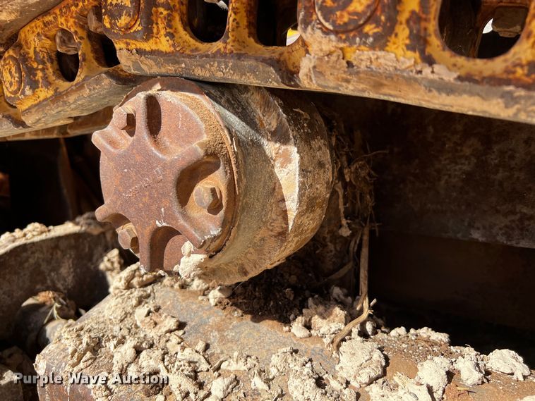 image for item DO8888 1975 International TD8E  dozer