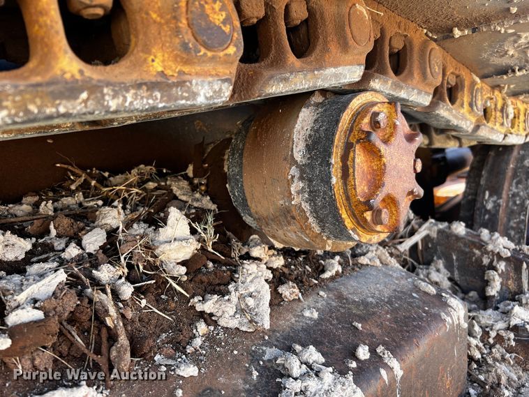 image for item DO8888 1975 International TD8E  dozer