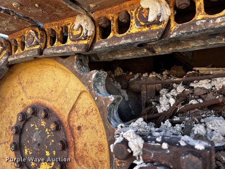 image for item DO8888 1975 International TD8E  dozer