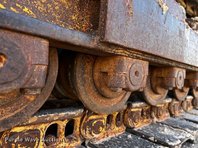 image for item DO8888 1975 International TD8E  dozer