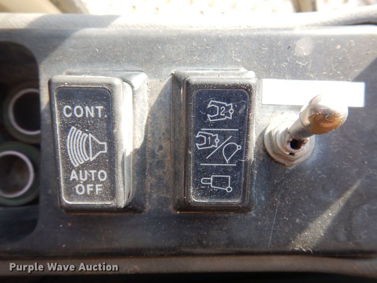 image for item DP0436 2005 Link Belt 330LX  excavator