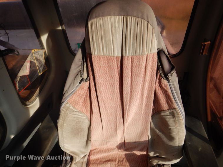 image for item DP0436 2005 Link Belt 330LX  excavator