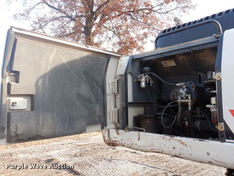 image for item DP0436 2005 Link Belt 330LX  excavator