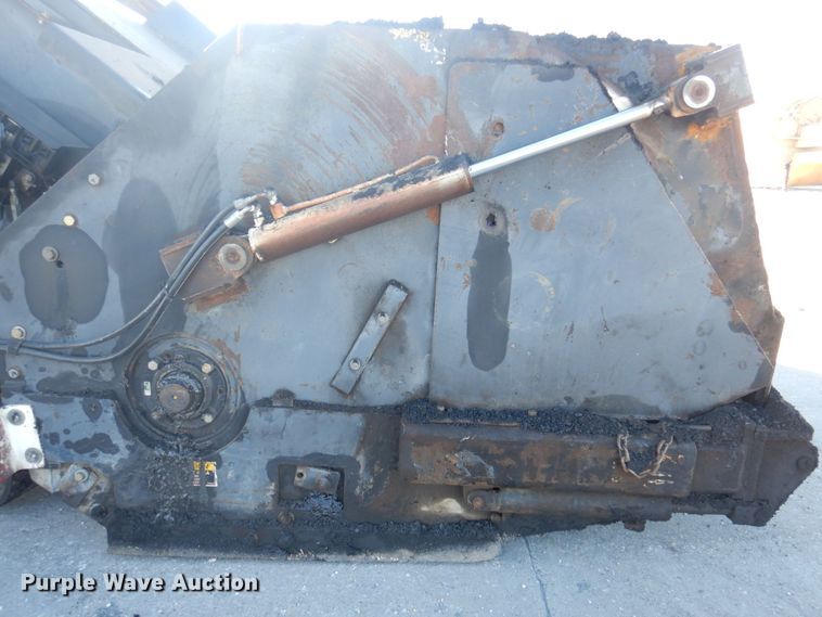 image for item DP0439 1999 Roadtec SB2500B  shuttle buggy material transfer vehicle