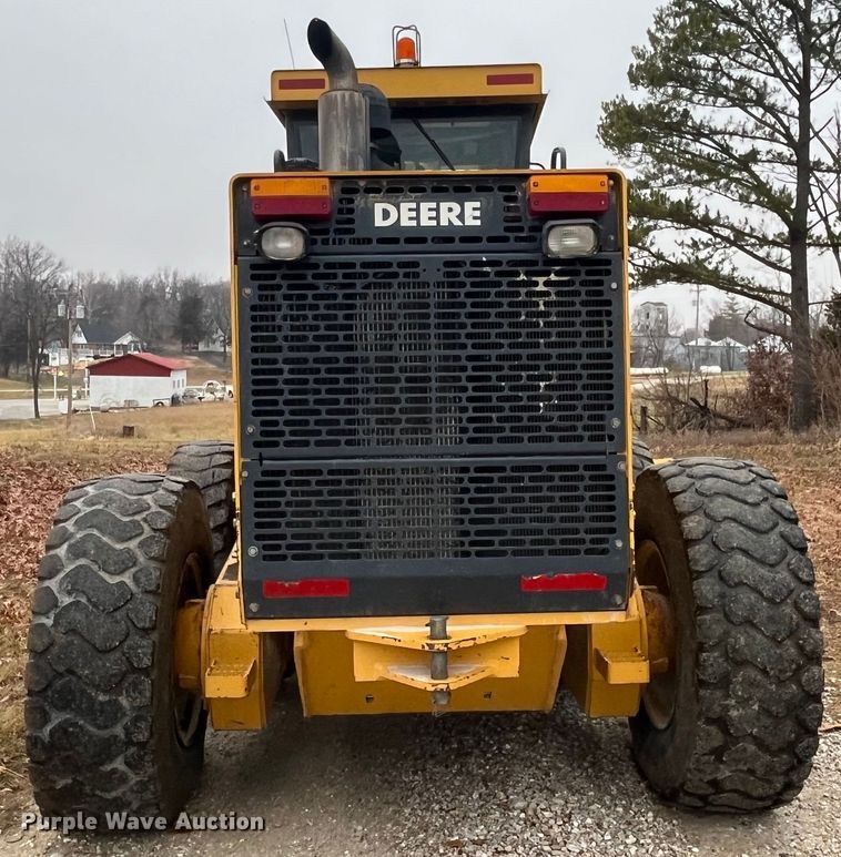 image for item DP0453 2002 John Deere 770CH Series II  motor grader