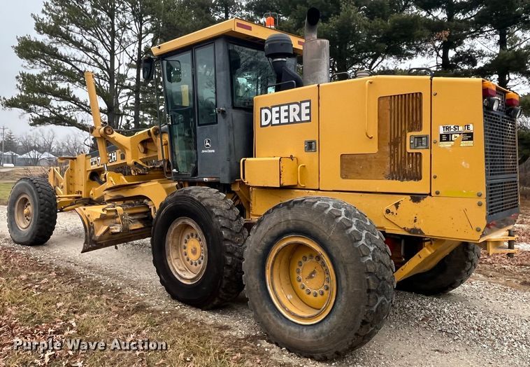 image for item DP0453 2002 John Deere 770CH Series II  motor grader