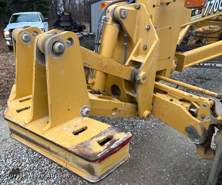 image for item DP0453 2002 John Deere 770CH Series II  motor grader