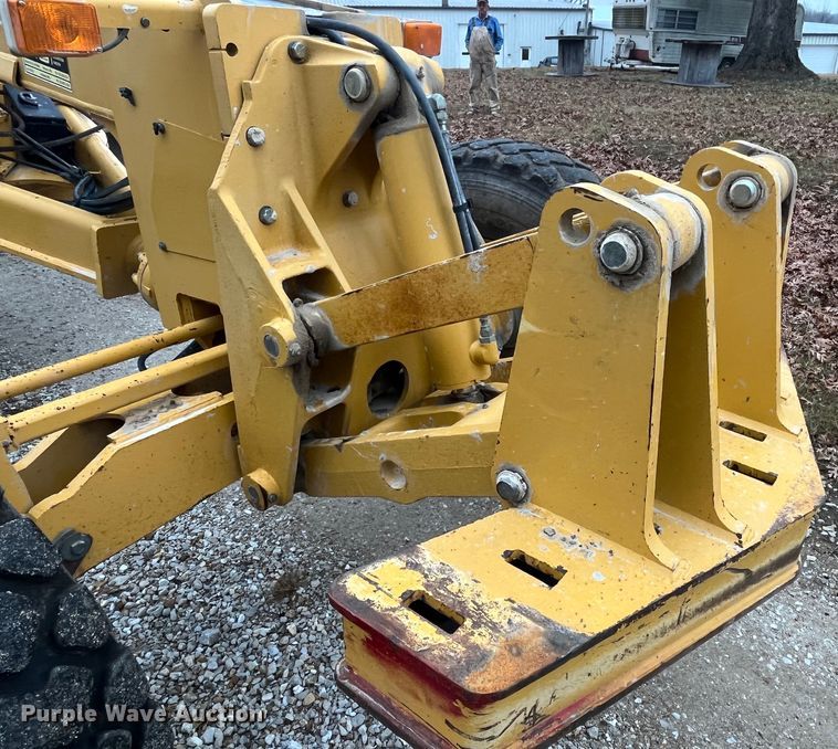 image for item DP0453 2002 John Deere 770CH Series II  motor grader