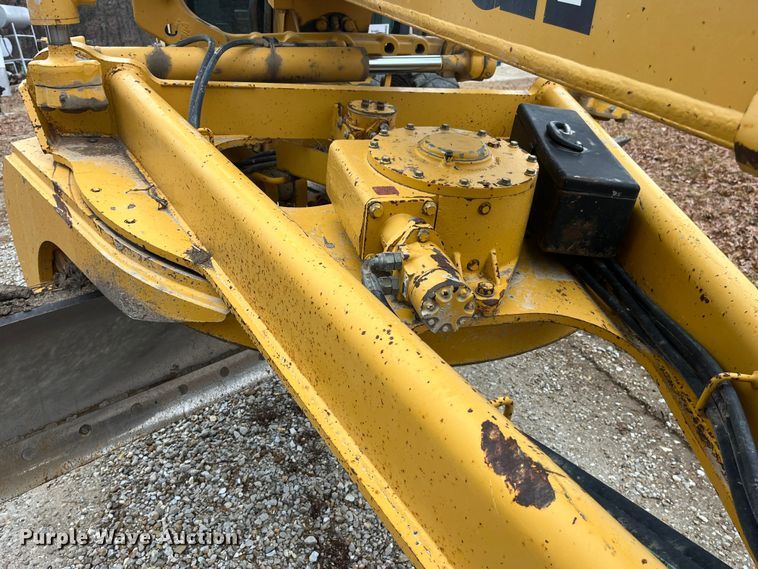 image for item DP0453 2002 John Deere 770CH Series II  motor grader