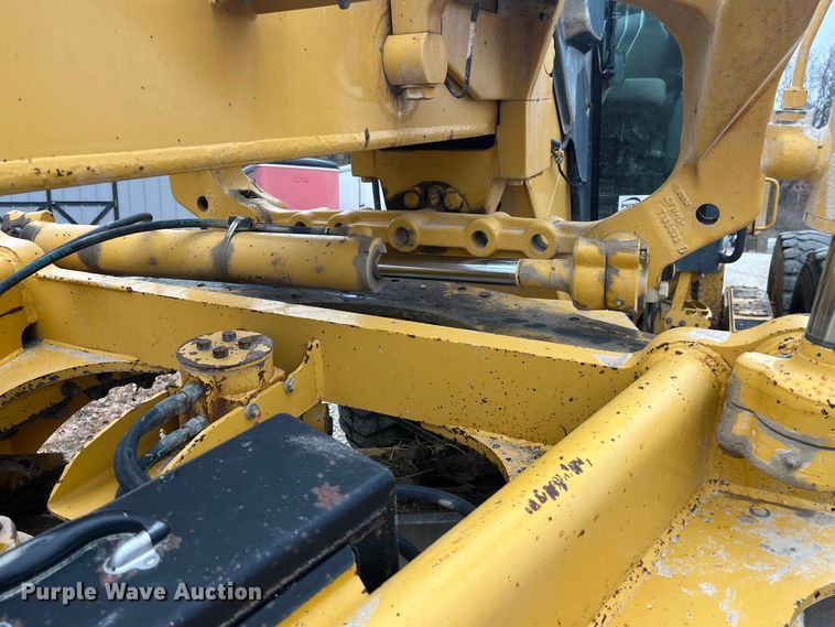 image for item DP0453 2002 John Deere 770CH Series II  motor grader