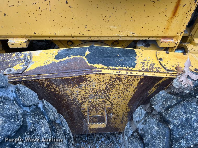 image for item DP0453 2002 John Deere 770CH Series II  motor grader