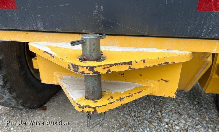 image for item DP0453 2002 John Deere 770CH Series II  motor grader