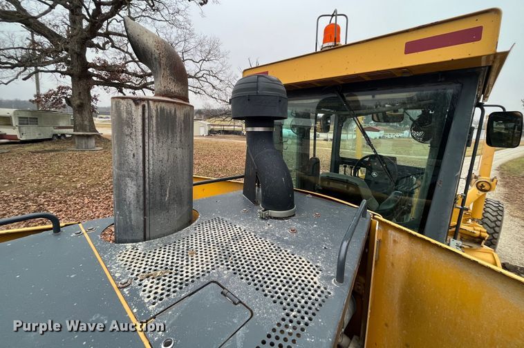 image for item DP0453 2002 John Deere 770CH Series II  motor grader