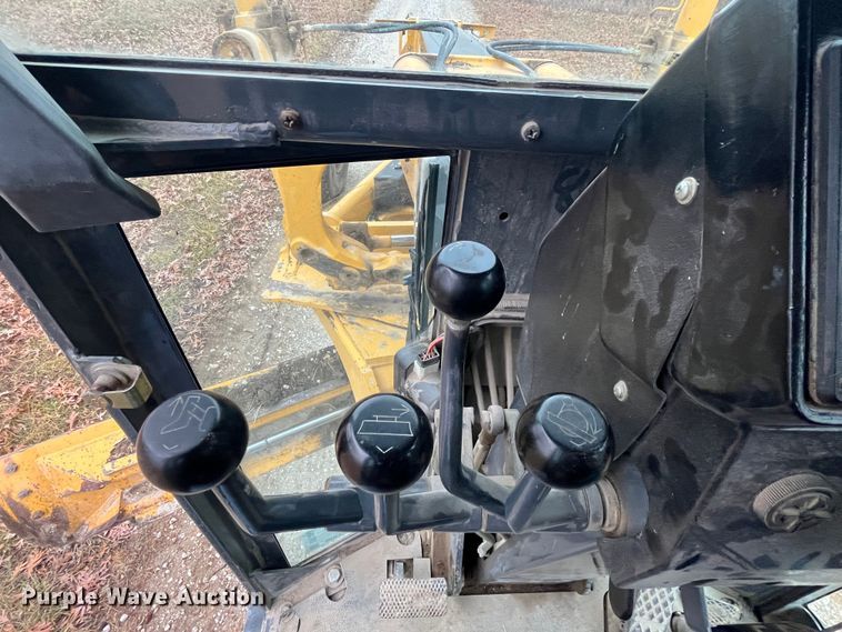 image for item DP0453 2002 John Deere 770CH Series II  motor grader