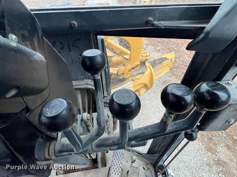 image for item DP0453 2002 John Deere 770CH Series II  motor grader