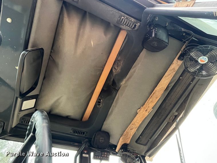 image for item DP0453 2002 John Deere 770CH Series II  motor grader