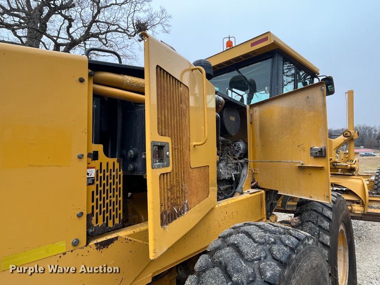 image for item DP0453 2002 John Deere 770CH Series II  motor grader