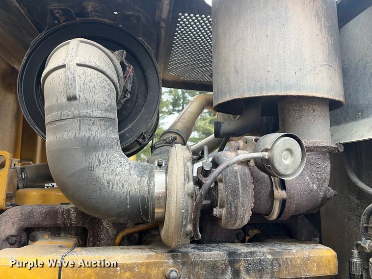 image for item DP0453 2002 John Deere 770CH Series II  motor grader