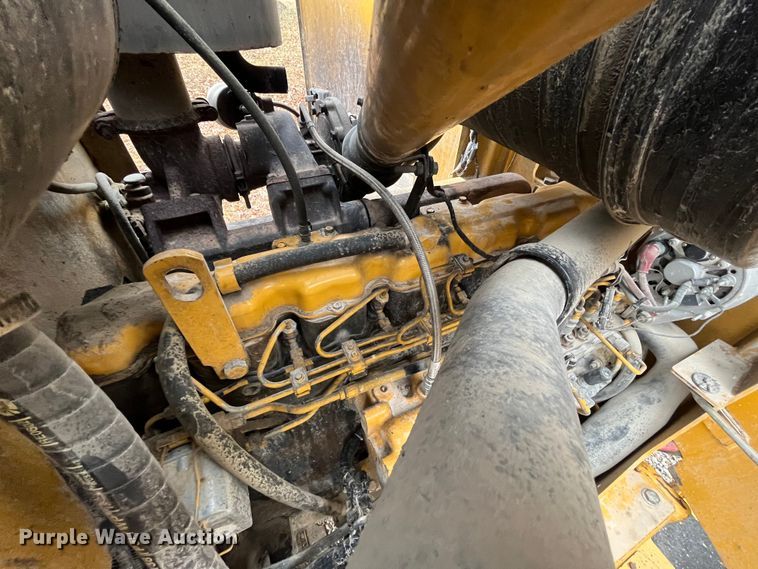 image for item DP0453 2002 John Deere 770CH Series II  motor grader