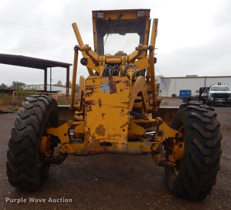 image for item DP8592 1995 Champion 720A  motor grader