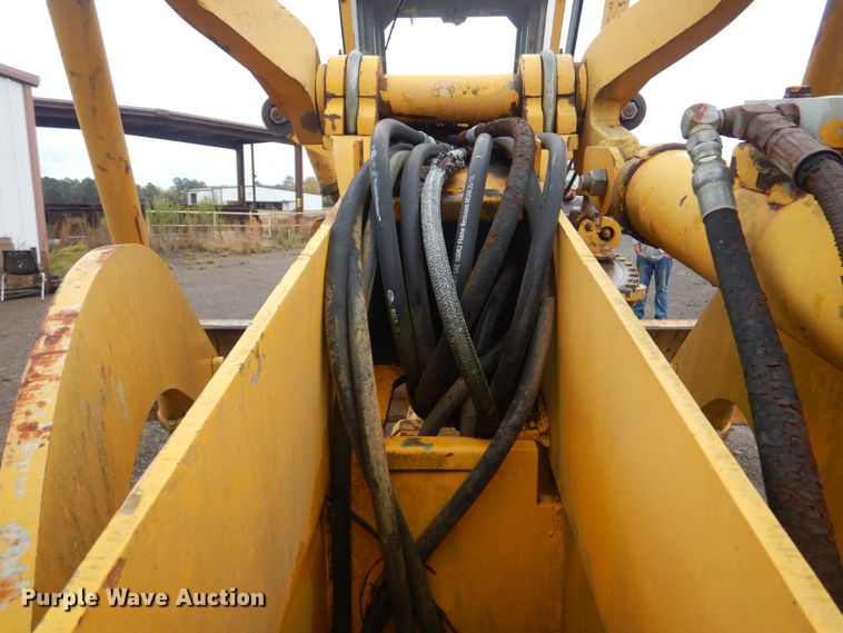 image for item DP8592 1995 Champion 720A  motor grader